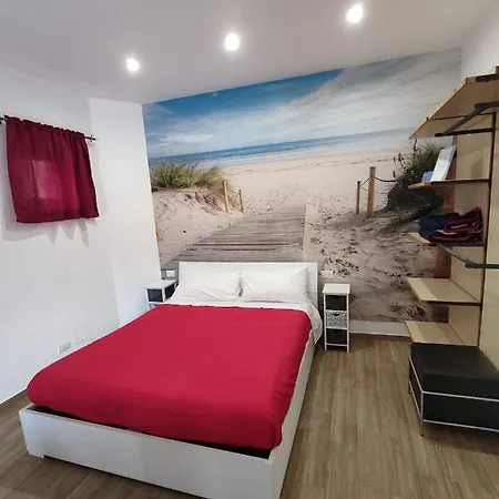 J&m House Holiday home Fondi